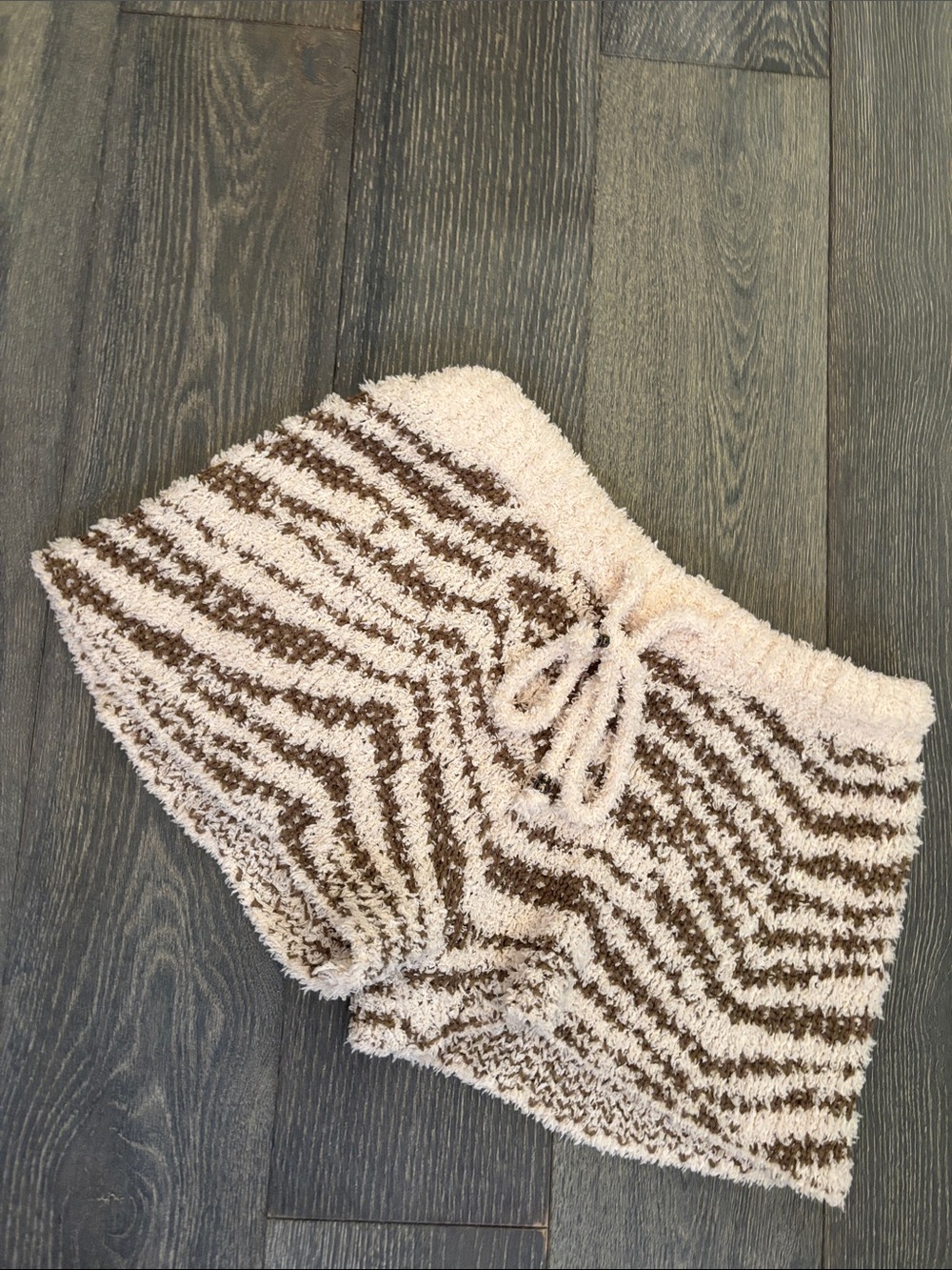 POL Chevron Knit Lounge Shorts in Cream and Brown